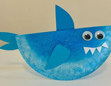 Rocking sharks craft